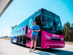 This page is about booking a ticket on Virginia Breeze Bus Lines. It's a straightforward process, easy for first-time travelers to plan their journey.